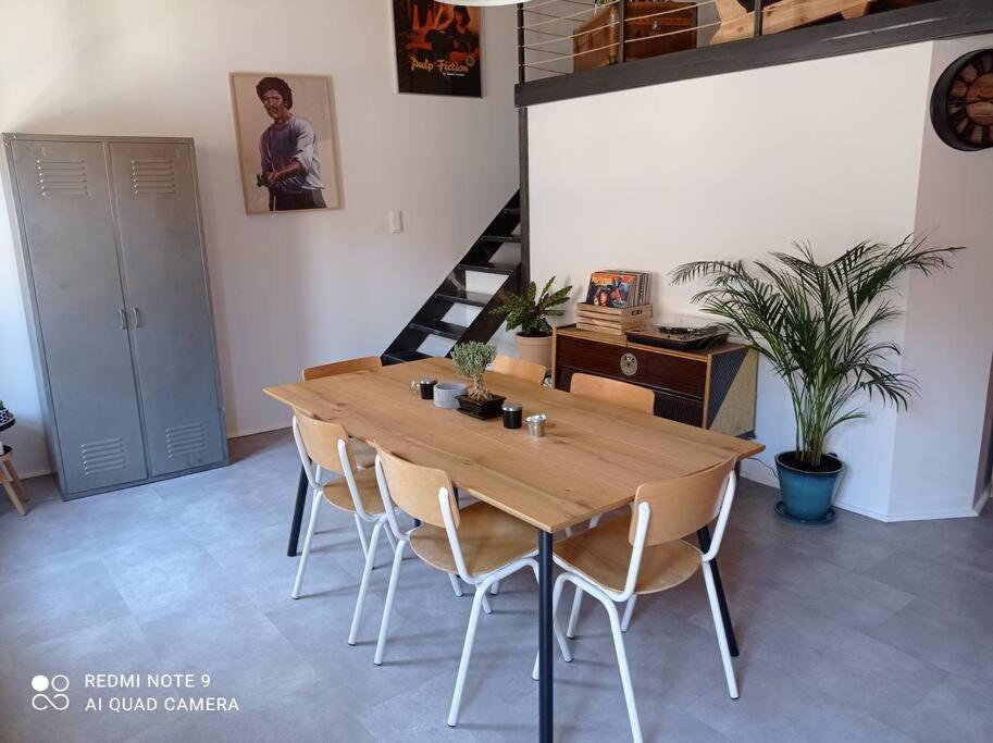 Apartamento Loft Vue Palais Des Papes Aviñón Exterior foto